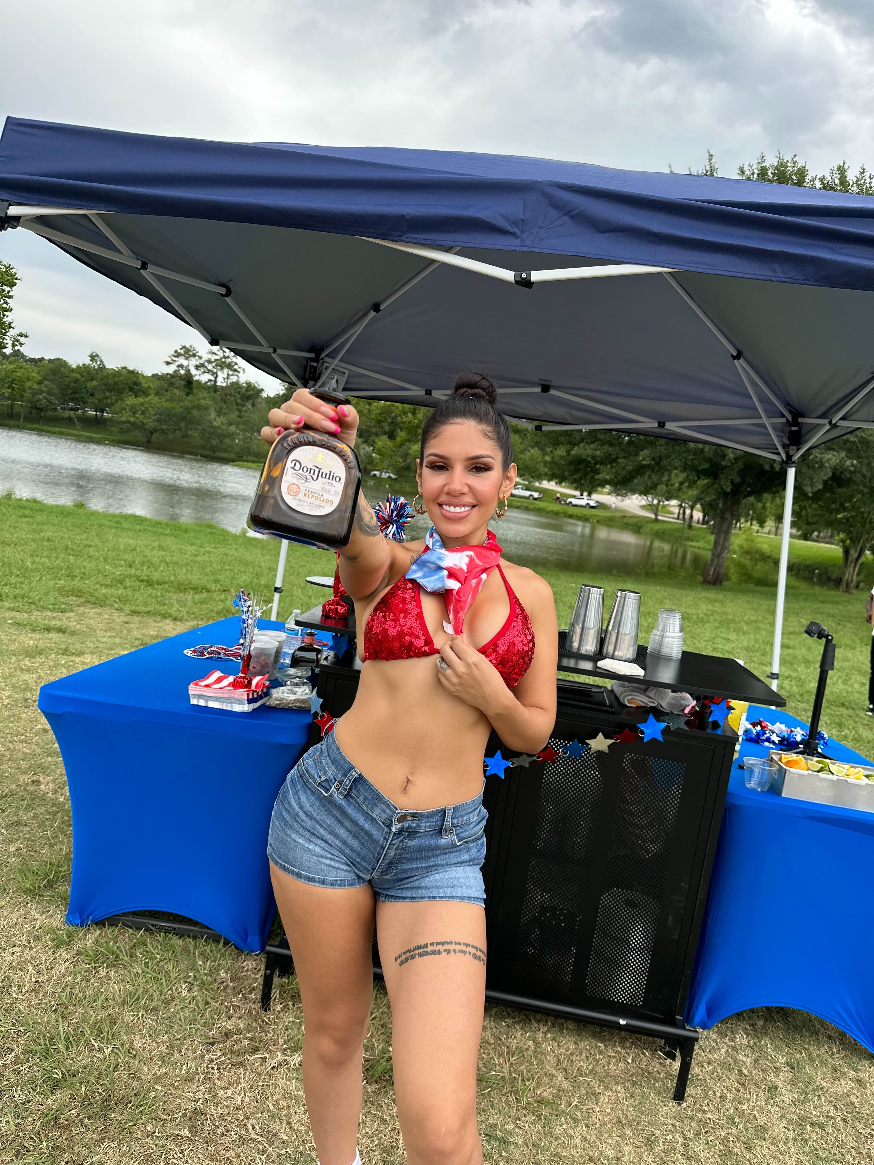 Event bar service moment